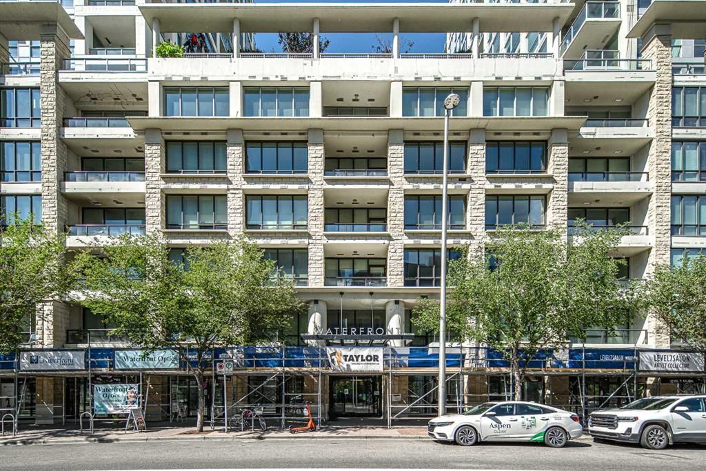 555, 222 Riverfront Avenue SW, Calgary — photo 2 of 38