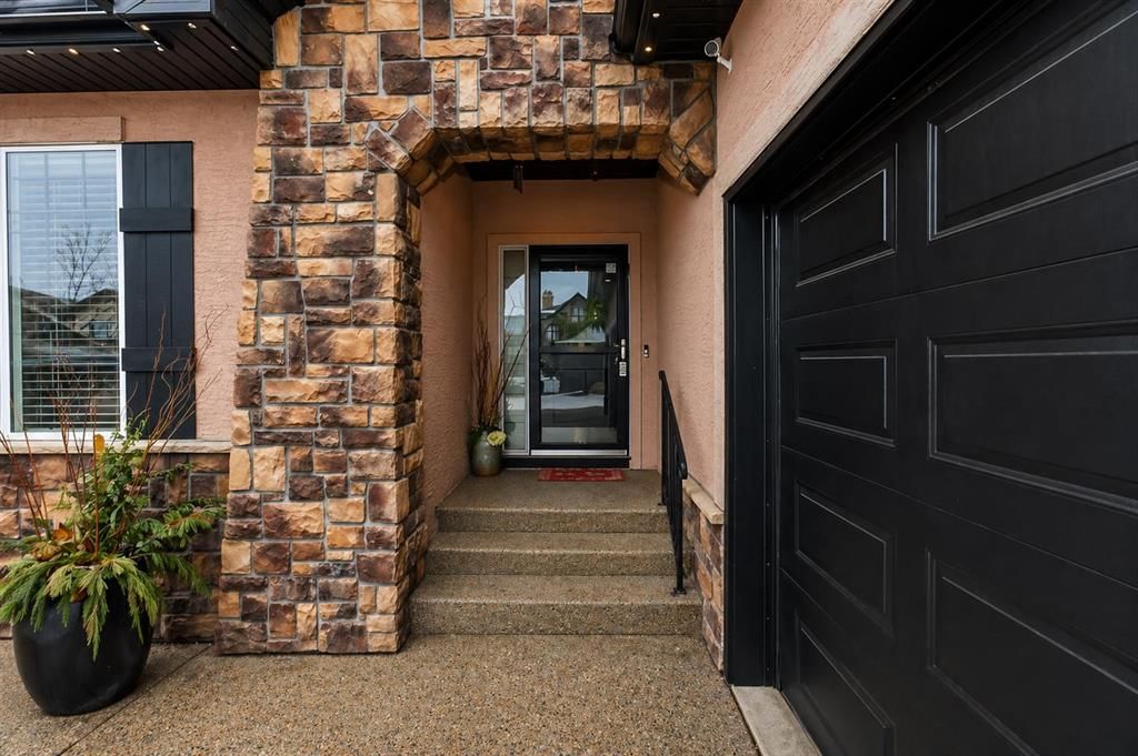 2735 Evercreek Bluffs Way SW, Calgary — photo 4 of 45