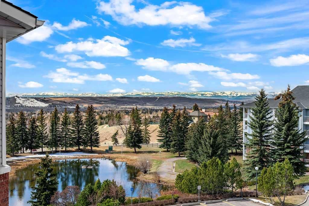 1311, Hawksbrow Point NW, Calgary — photo 2 of 29