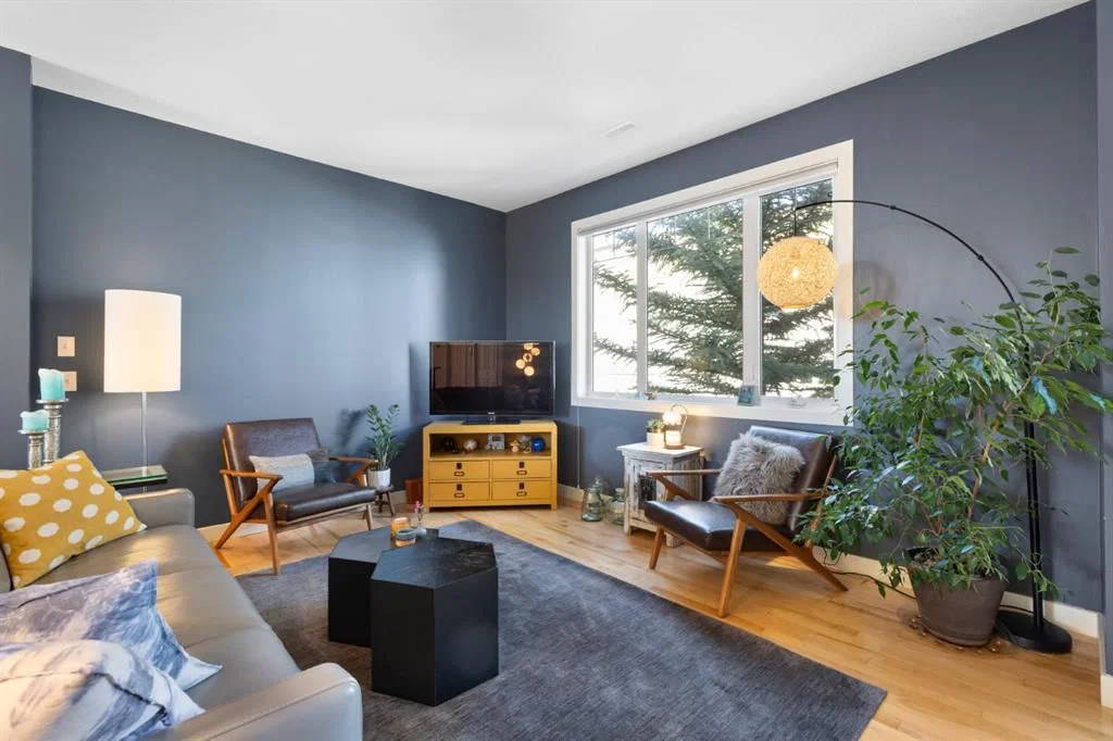 803, 8000 Wentworth Drive SW, Calgary — main listing photo