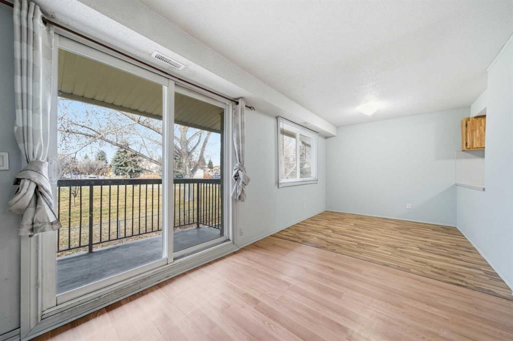 306, 2200 Woodview Drive SW, Calgary — photo 5 of 17