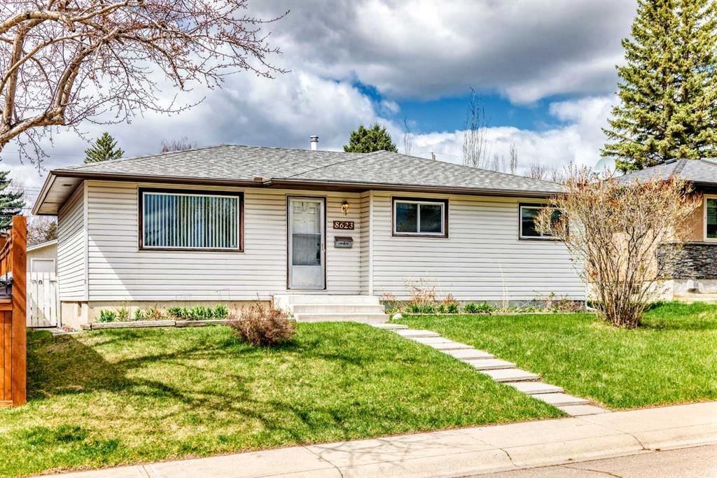 8623 Alanwood Street SE, Calgary — photo 2 of 35