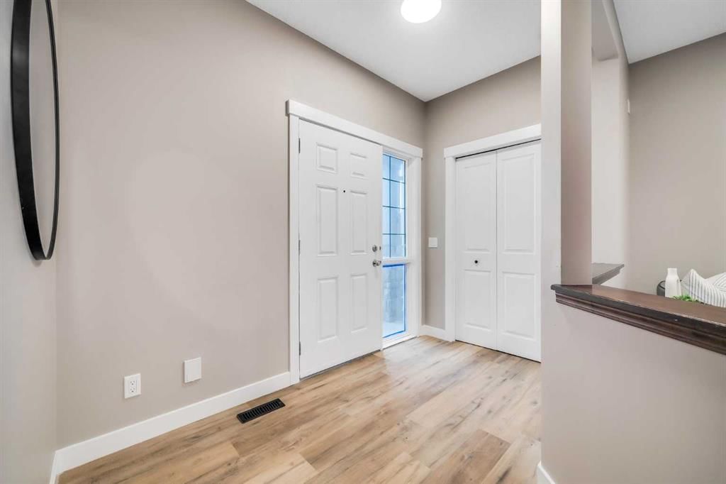198 Panamount Villas NW, Calgary — photo 4 of 43