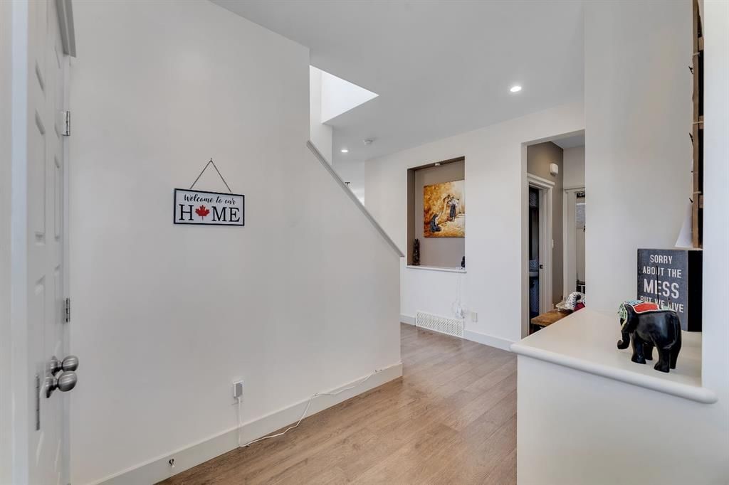 49 Marquis Grove SE, Calgary — photo 4 of 48