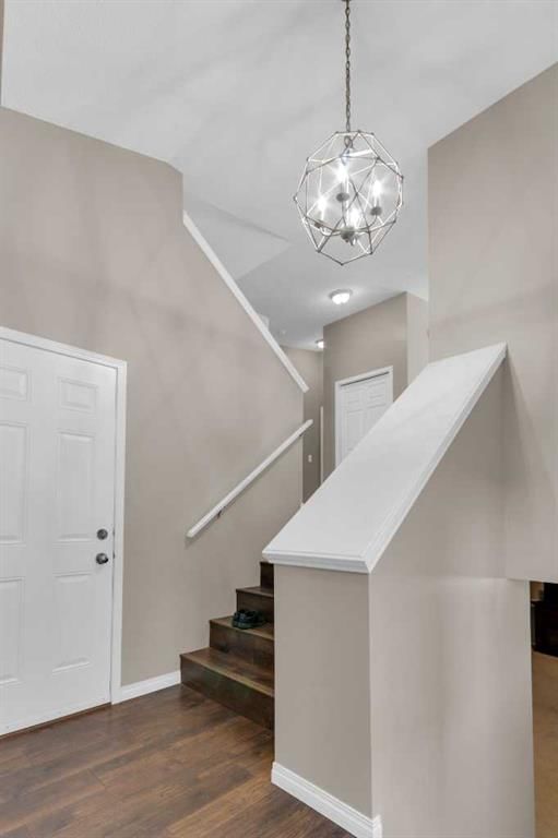 24 Evansbrooke Point NW, Calgary — photo 2 of 39