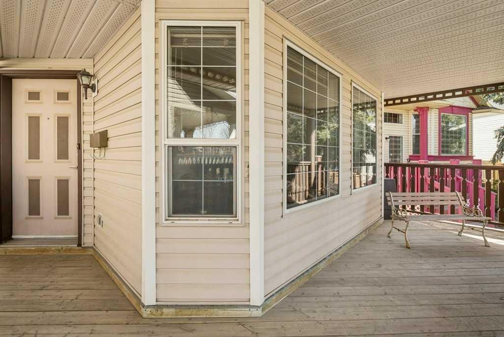 52 Martinglen Mews NE, Calgary — photo 3 of 30