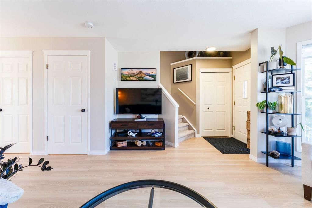 217 Martin Crossing Way NE, Calgary — photo 3 of 42
