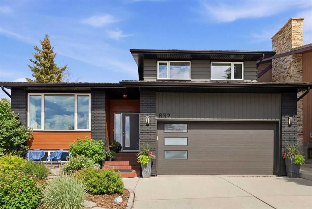 832 Edgemont Road NW, Calgary — main listing photo