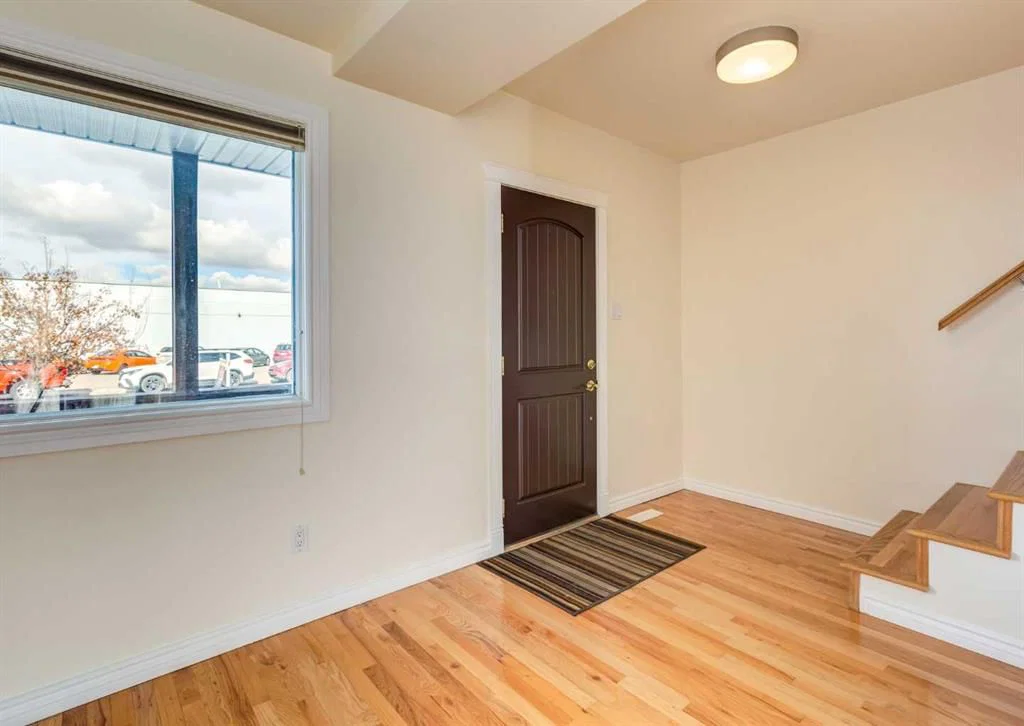 2514 16 Street SE, Calgary — photo 2 of 50