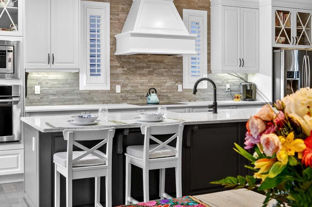 90 Cranbrook Hill SE, Calgary — main listing photo