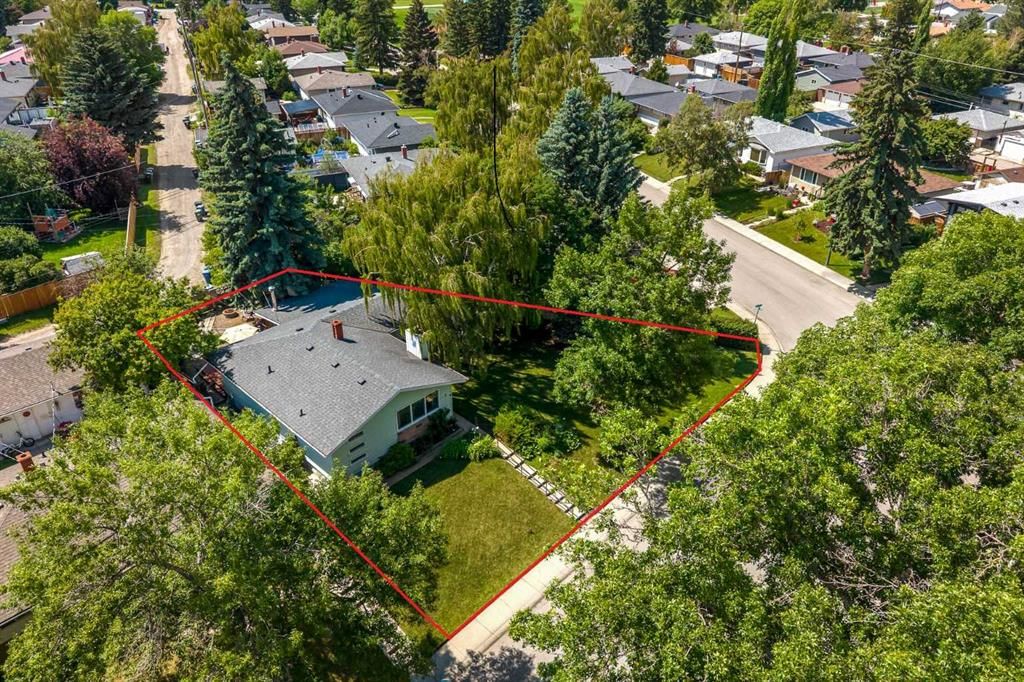 5 Fraser Road SE, Calgary — main listing photo