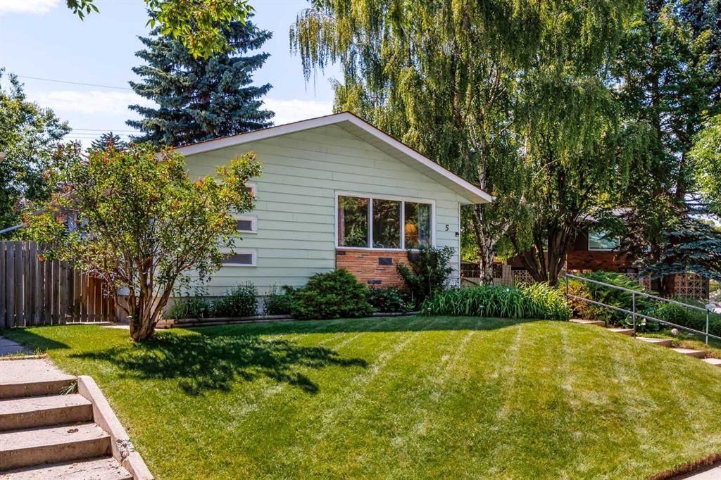 5 Fraser Road SE, Calgary — photo 5 of 46