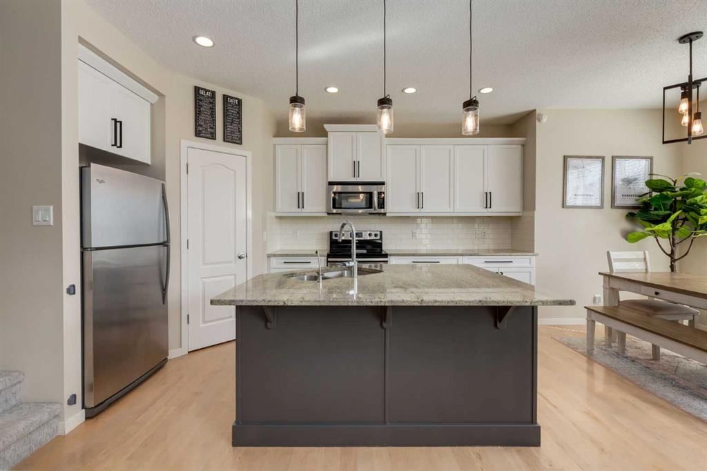 152 Brightoncrest Manor SE, Calgary — photo 2 of 37