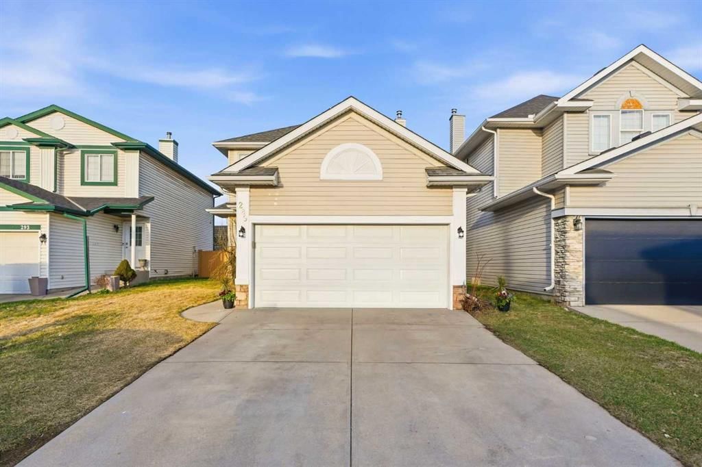 289 Douglas Ridge Circle SE, Calgary — photo 4 of 47