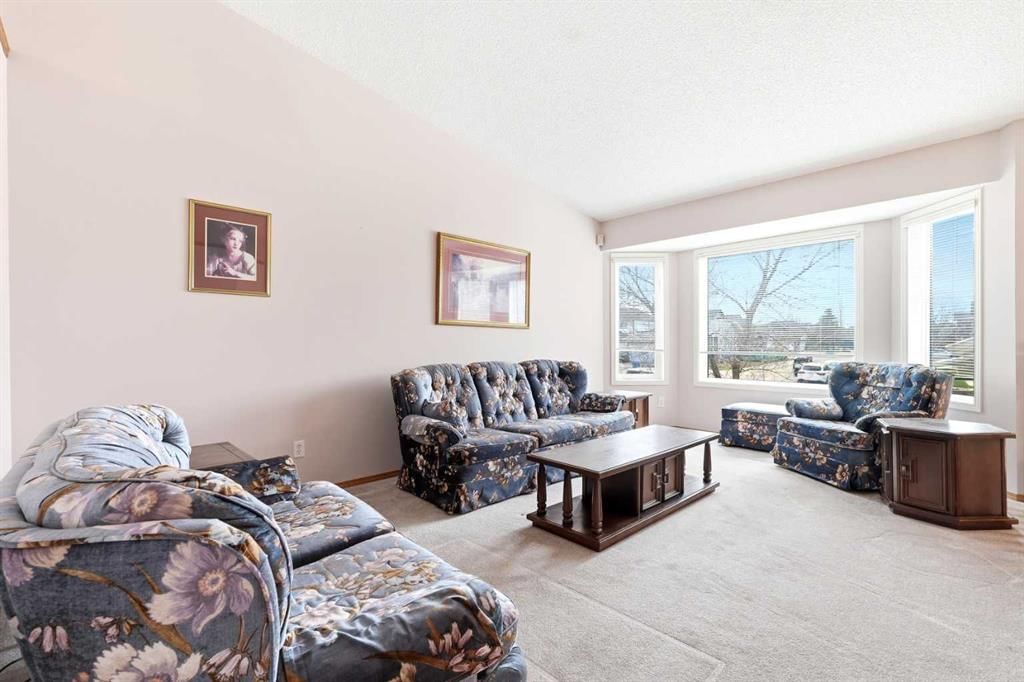 111 Coverton Close NE, Calgary — photo 4 of 44