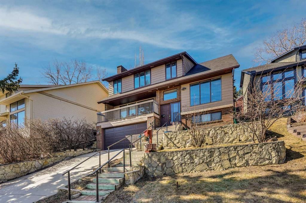 5819 Coach Hill Road SW, Calgary — photo 5 of 50