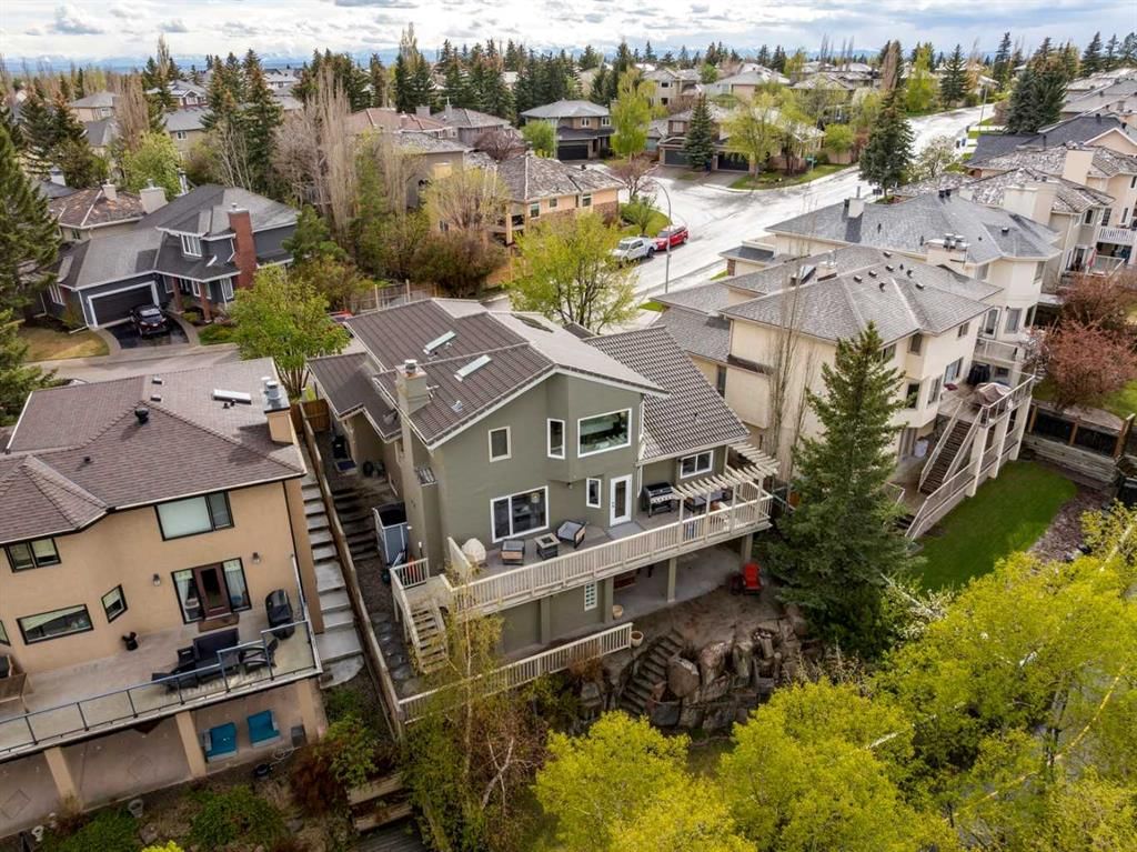52 Christie Knoll Heights SW, Calgary — photo 3 of 50