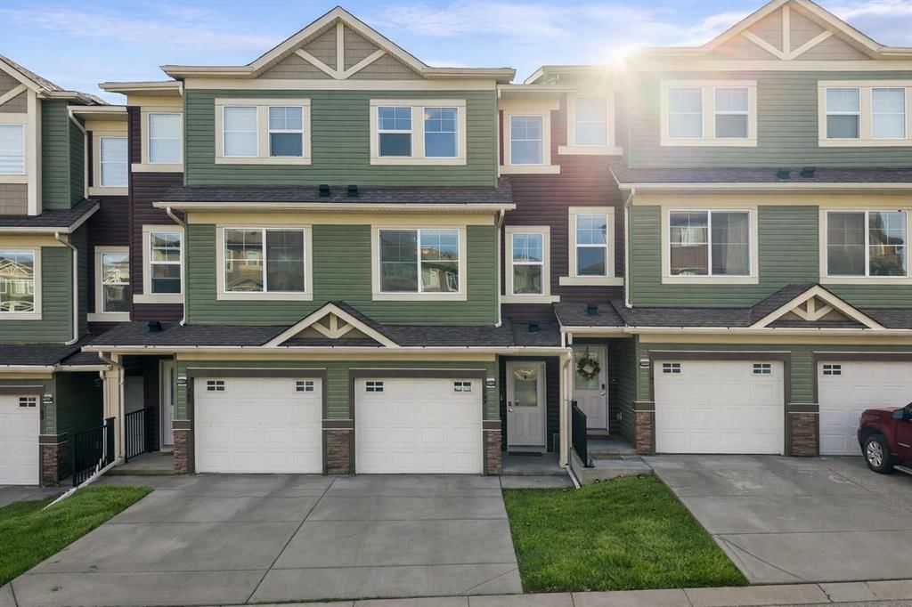 247 Sage Hill Grove NW, Calgary — photo 2 of 22