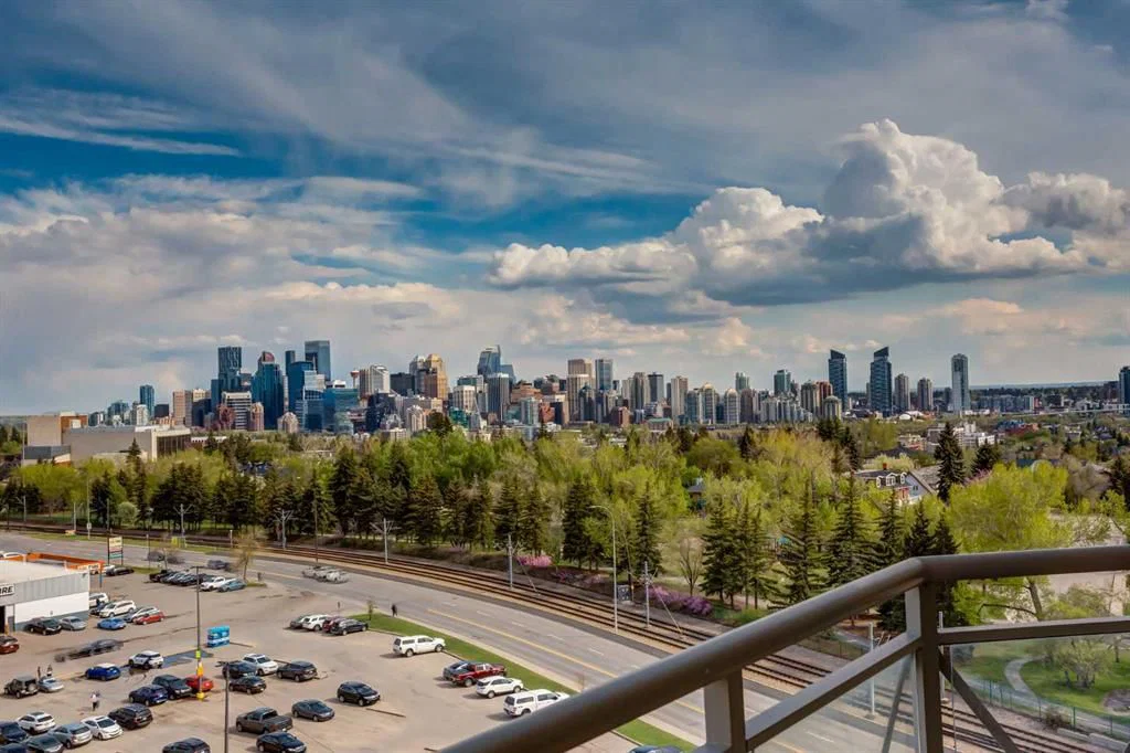 609, 1718 14 Avenue NW, Calgary — main listing photo