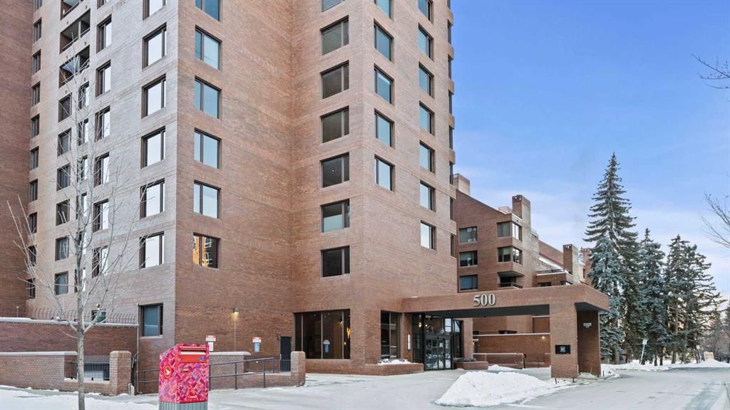 1002A, 500 Eau Claire Avenue SW, Calgary — photo 2 of 49
