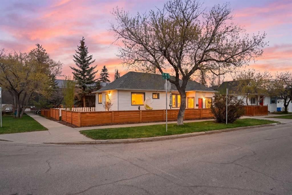 402 8A Street NE, Calgary — photo 3 of 30