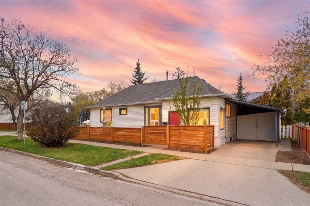 402 8A Street NE, Calgary — photo 4 of 30