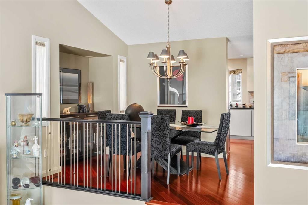91 Sun Valley Drive SE, Calgary — photo 5 of 50