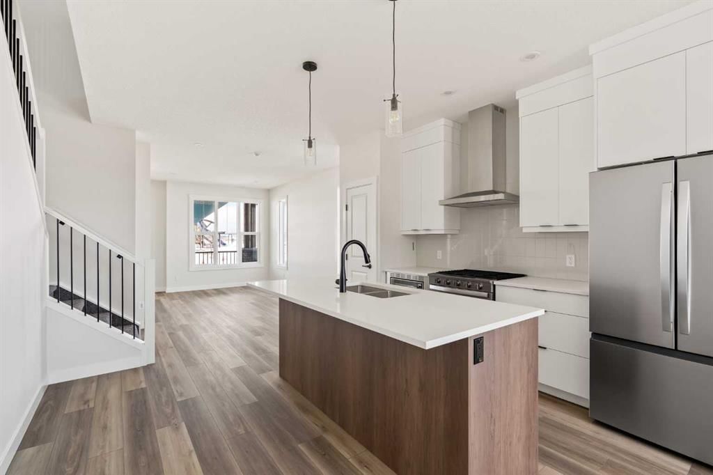 216 Ricardo Ranch Drive SE, Calgary — photo 4 of 29
