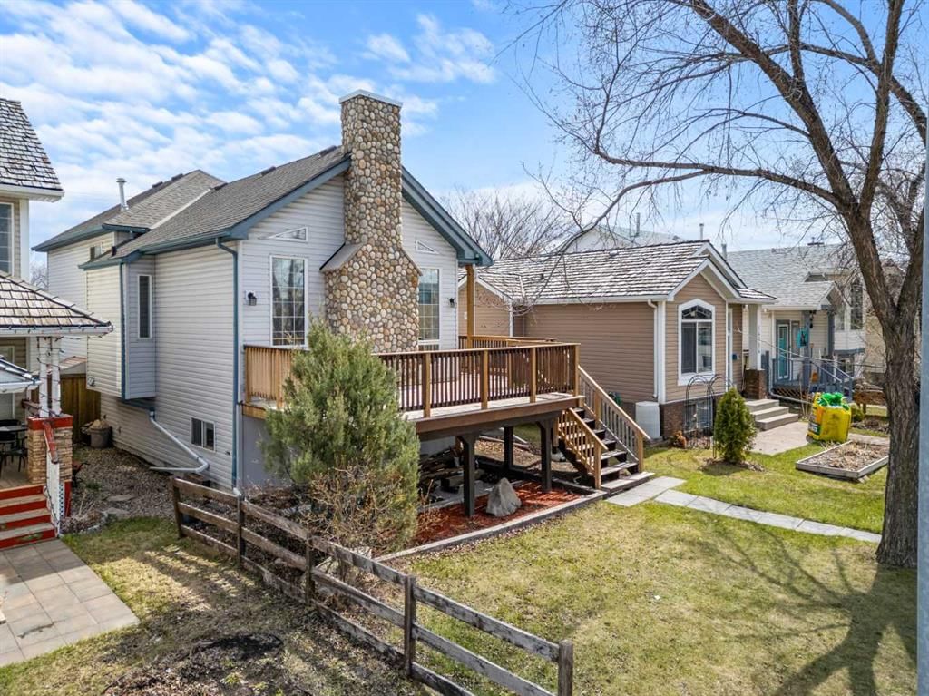 14700 Mt Mckenzie Drive SE, Calgary — photo 2 of 50