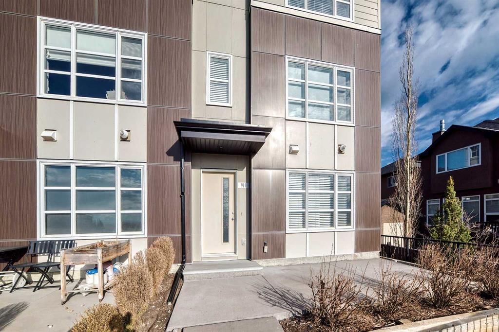 911 Evansridge Park NW, Calgary — main listing photo