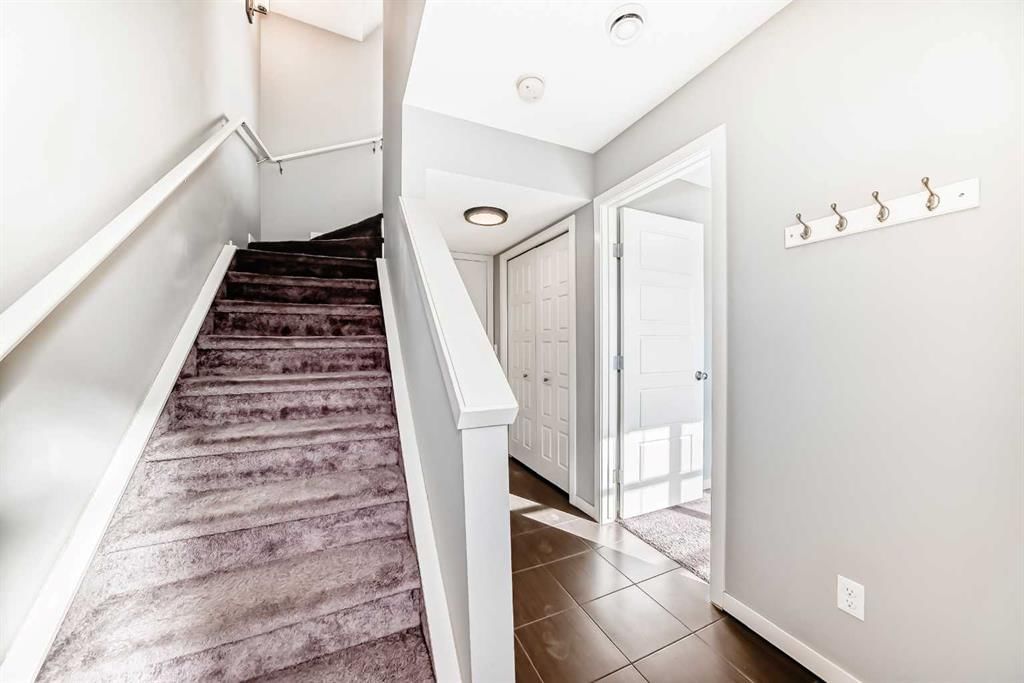 911 Evansridge Park NW, Calgary — photo 2 of 36