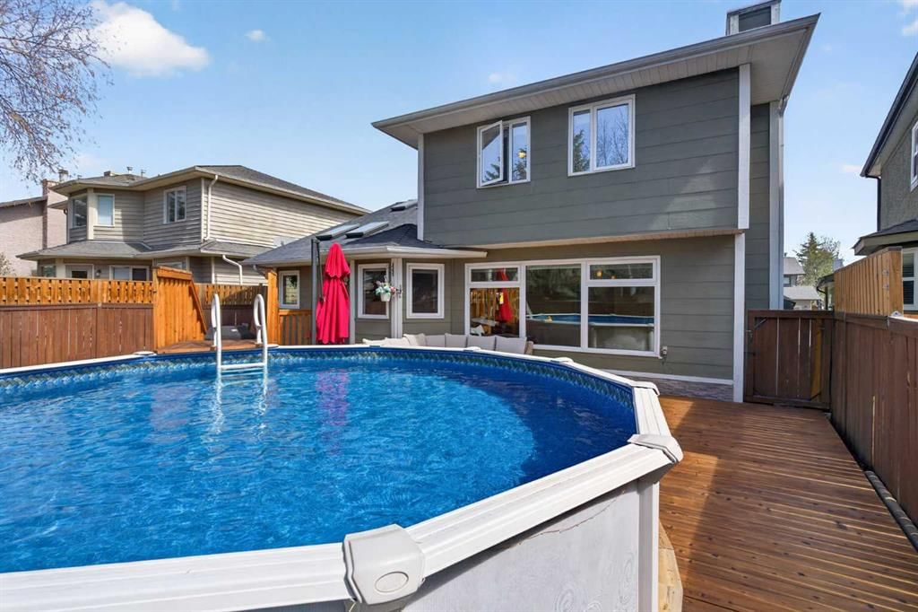 1486 Sunwood Road SE, Calgary — photo 4 of 50