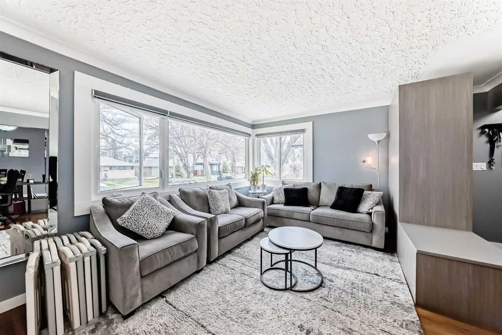 417 37 Street SW, Calgary — photo 5 of 28