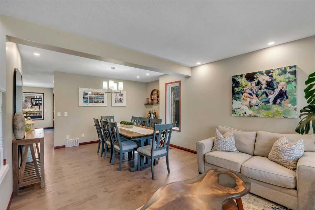 141 Mountain Park Drive SE, Calgary — photo 4 of 49