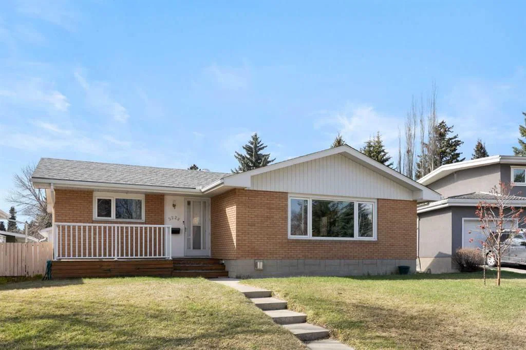 3228 Breen Crescent NW, Calgary — main listing photo
