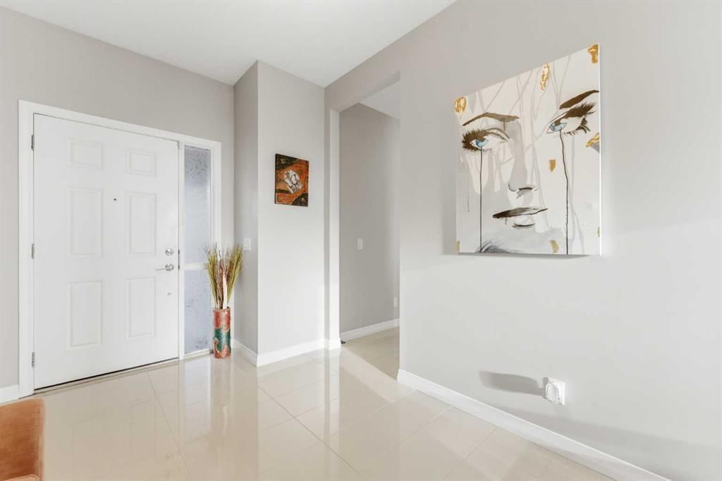 71 Evansfield Rise NW, Calgary — photo 4 of 49