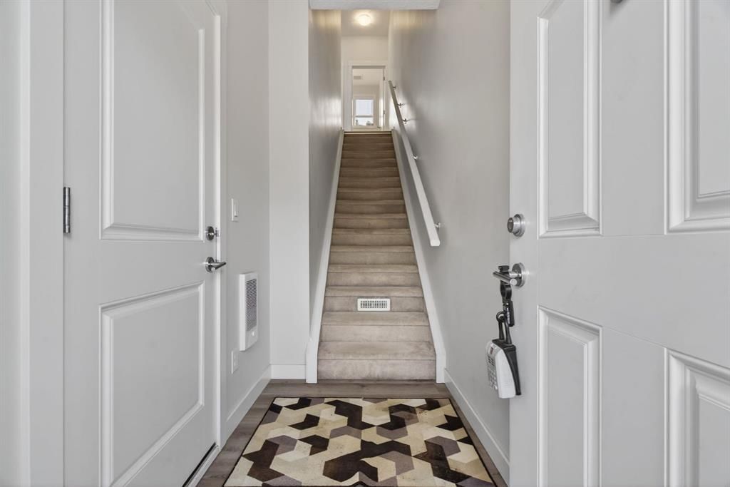 809, 355 Nolancrest Heights NW, Calgary — photo 5 of 45