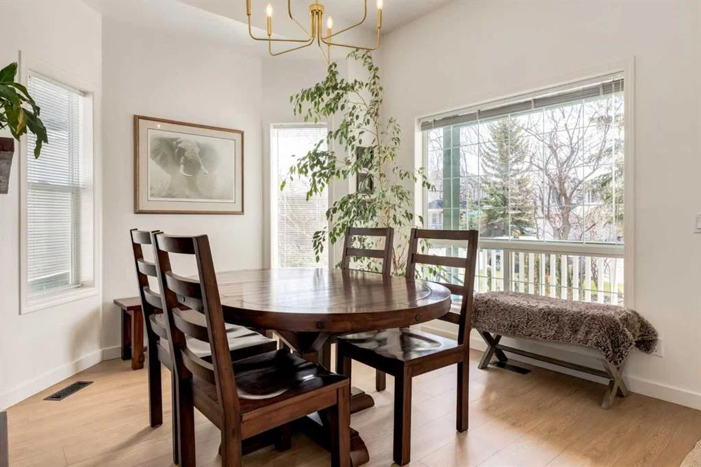 402 Rocky Ridge Cove NW, Calgary — photo 4 of 44