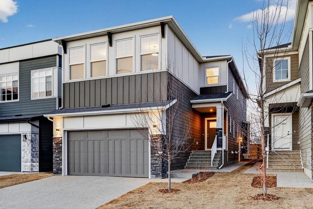 62 Westland Park SW, Calgary — main listing photo