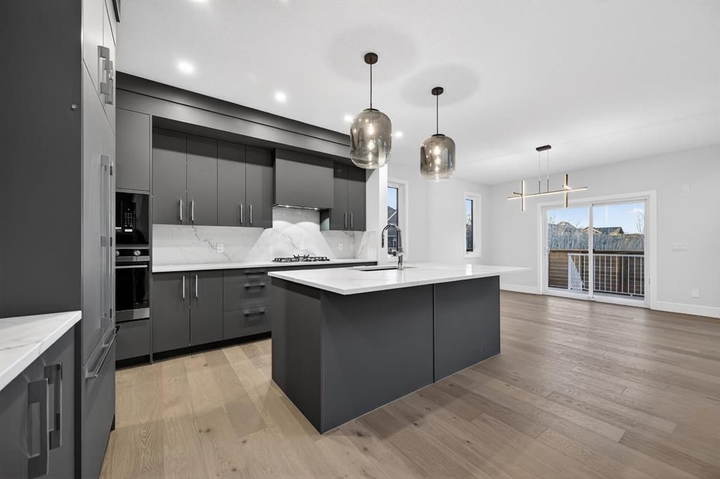 62 Westland Park SW, Calgary — photo 3 of 31