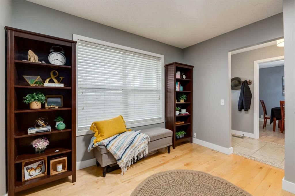 16 Prestwick Road SE, Calgary — photo 3 of 50