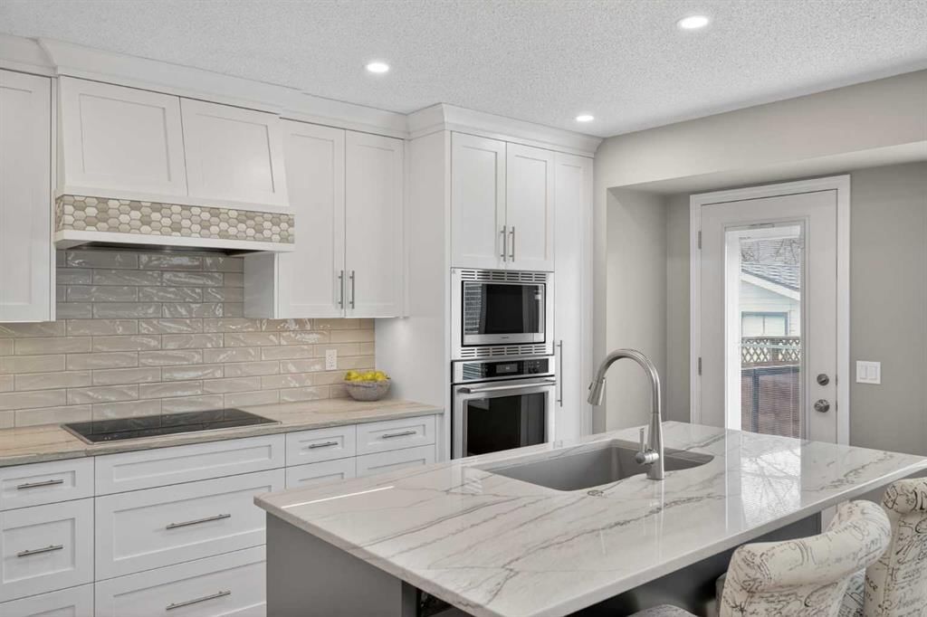 3513 Douglas Woods Heights SE, Calgary — photo 4 of 49