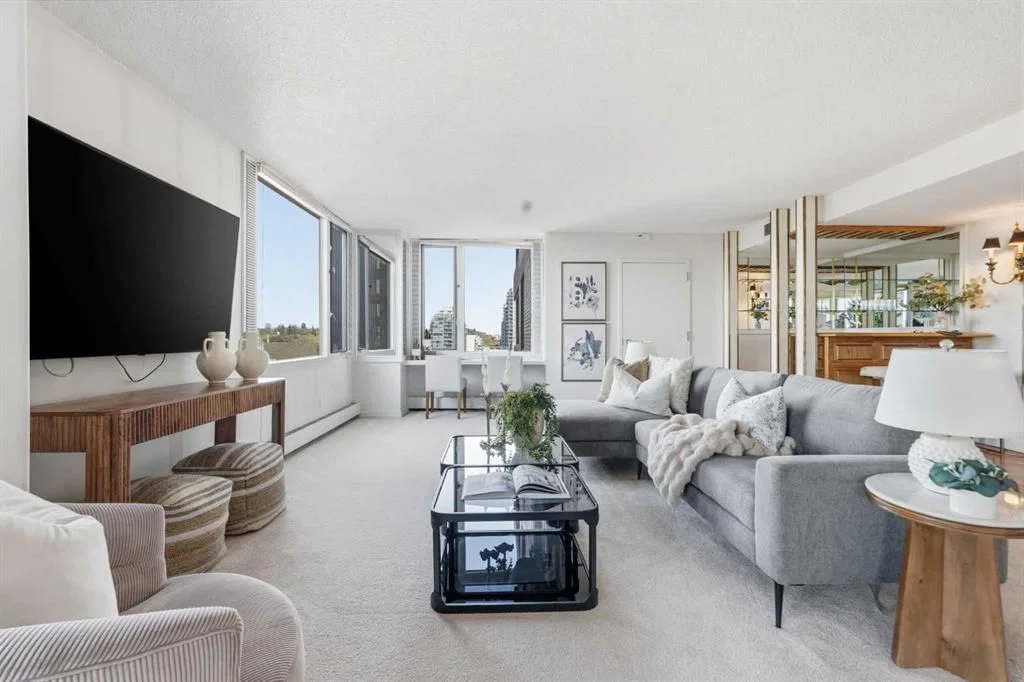 1001A, 500 Eau Claire Avenue SW, Calgary — main listing photo