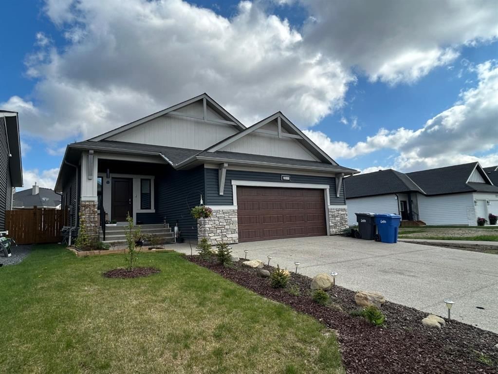 800 Mandalay Link, Carstairs — photo 3 of 40