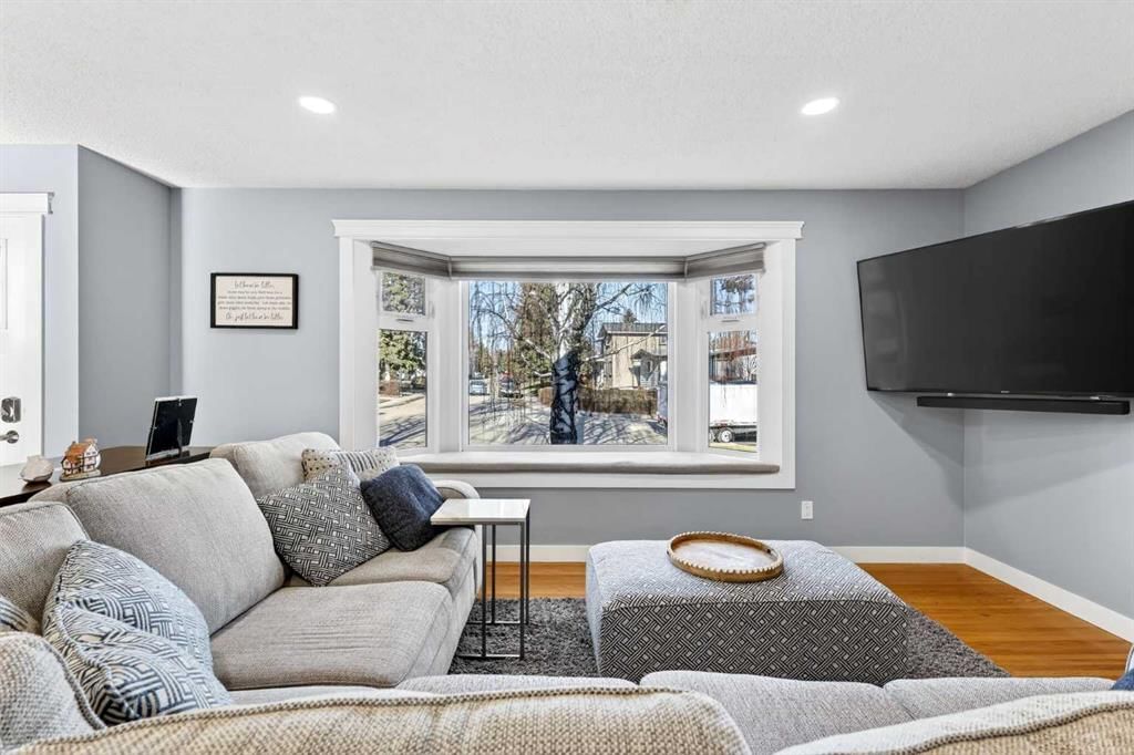 316 Wascana Crescent SE, Calgary — photo 3 of 49