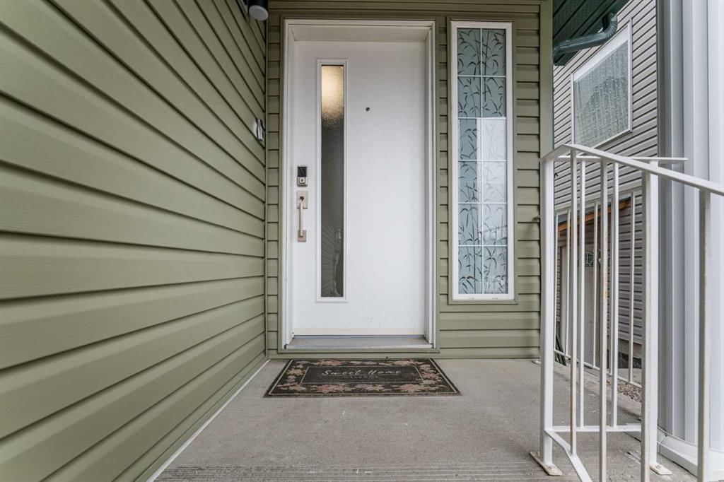 31 Saddleback Way NE, Calgary — photo 4 of 50