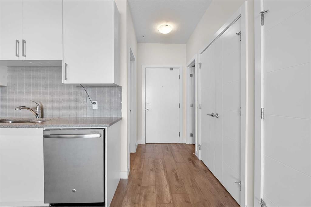210, 20 Sage Hill Terrace NW, Calgary — photo 4 of 24