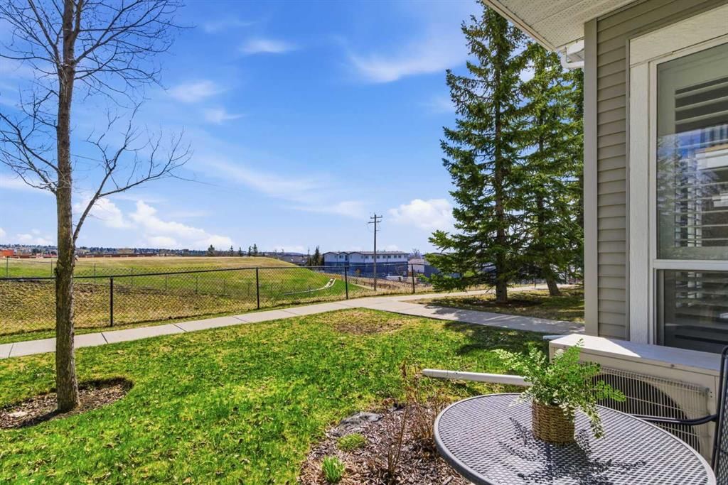 2130, 1010 Arbour Lake Road NW, Calgary — photo 3 of 42