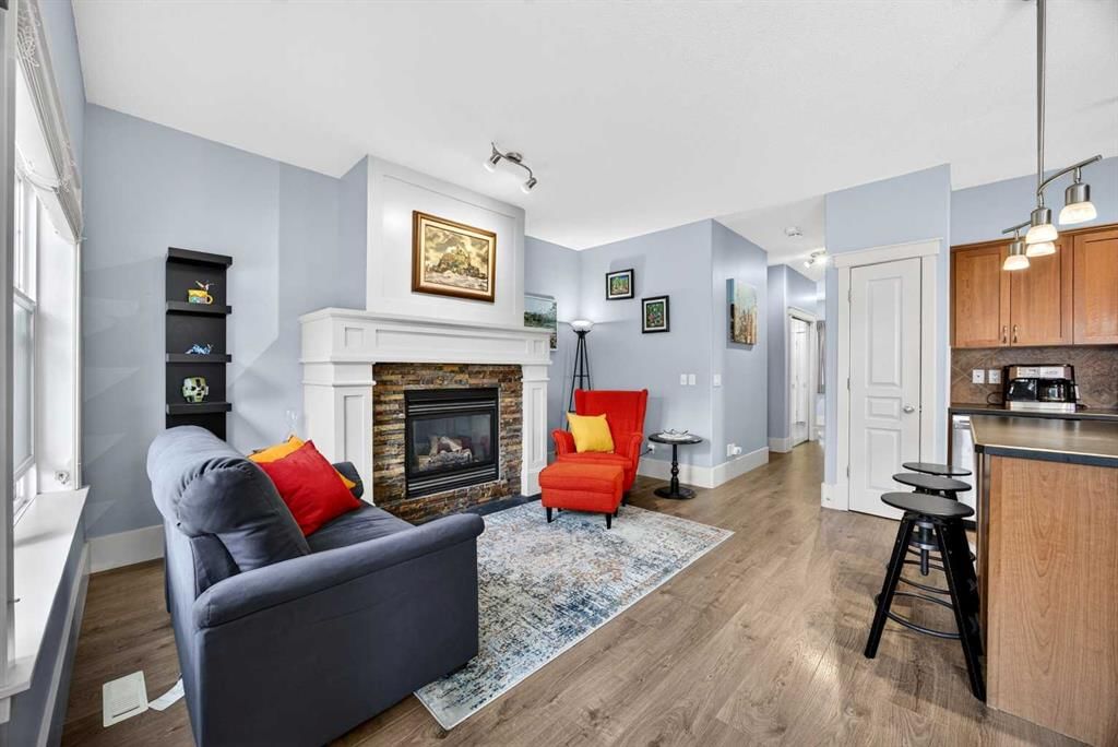 83 Wentworth Common SW, Calgary — photo 3 of 35