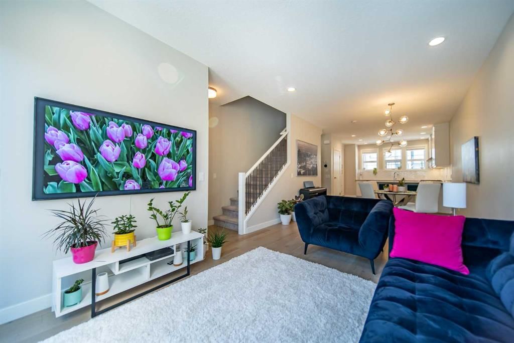 4020 Norford Avenue NW, Calgary — main listing photo